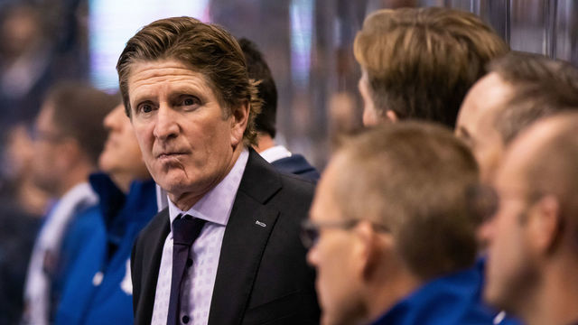 TORONTO, ON - OCTOBER 10: Toronto Maple Leafs head coach Mike Babcock looks on from the bench at an NHL game against the Tampa Bay Lightning during the first period at the Scotiabank Arena on October 10, 2019 in Toronto, Ontario, Canada.