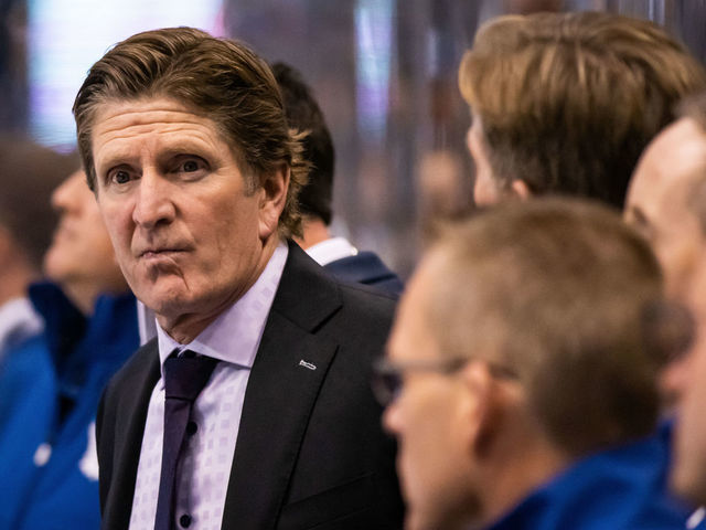 TORONTO, ON - OCTOBER 10: Toronto Maple Leafs head coach Mike Babcock looks on from the bench at an NHL game against the Tampa Bay Lightning during the first period at the Scotiabank Arena on October 10, 2019 in Toronto, Ontario, Canada.