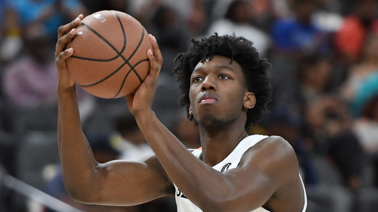 LAS VEGAS, NEVADA - APRIL 20: James Wiseman #32 warms up at halftime of the Jordan Brand Classic boys high school all-star basketball game at T-Mobile Arena on April 20, 2019 in Las Vegas, Nevada.