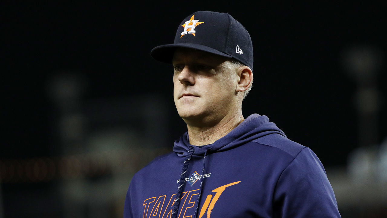 WASHINGTON, DC - OCTOBER 26: AJ Hinch #14 of the Houston Astros reacts against the Washington Nationals during the ninth inning in Game Four of the 2019 World Series at Nationals Park on October 26, 2019 in Washington, DC.