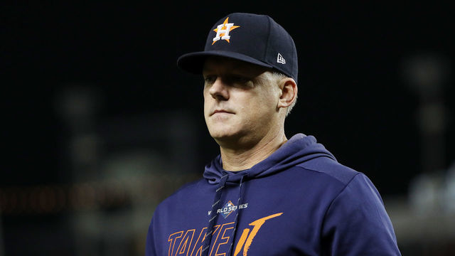 WASHINGTON, DC - OCTOBER 26: AJ Hinch #14 of the Houston Astros reacts against the Washington Nationals during the ninth inning in Game Four of the 2019 World Series at Nationals Park on October 26, 2019 in Washington, DC.