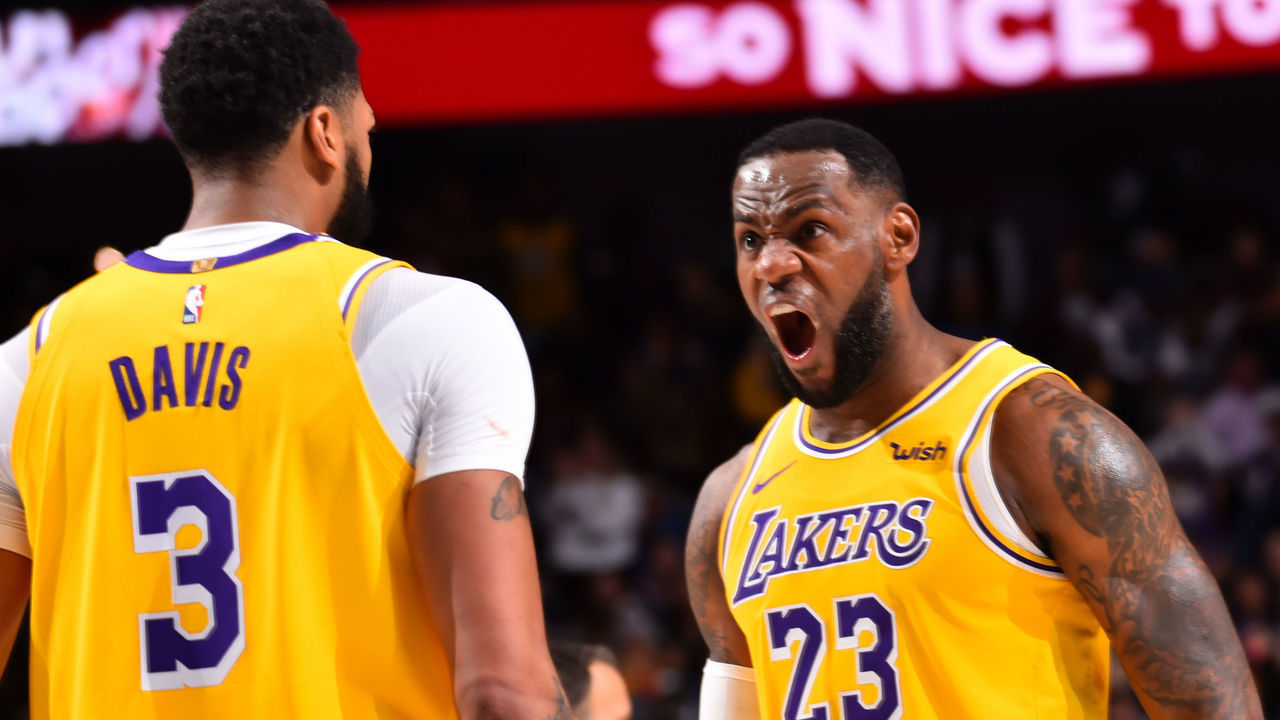 DALLAS, TX - NOVEMBER 1: LeBron James #23 of the Los Angeles Lakers reacts to a play against the Dallas Mavericks on November 1, 2019 at the American Airlines Center in Dallas, Texas. NOTE TO USER: User expressly acknowledges and agrees that, by downloading and/or using this Photograph, user is consenting to the terms and conditions of the Getty Images License Agreement. Mandatory Copyright Notice: Copyright 2019 NBAE