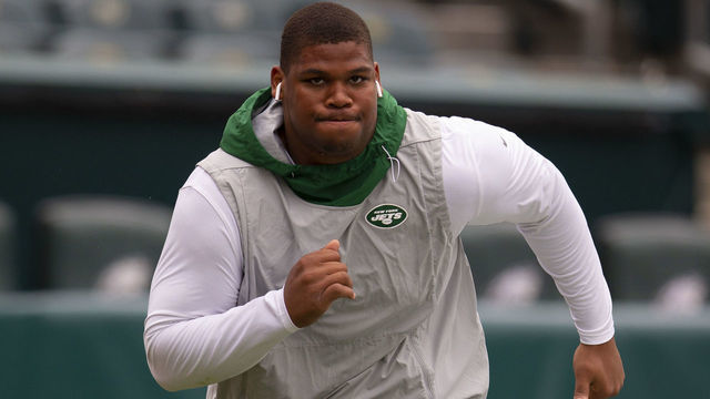 PHILADELPHIA, PA - OCTOBER 06: Quinnen Williams #95 of the New York Jets warms up prior to the game against the Philadelphia Eagles at Lincoln Financial Field on October 6, 2019 in Philadelphia, Pennsylvania.