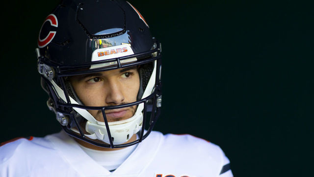 PHILADELPHIA, PA - NOVEMBER 03: Mitchell Trubisky #10 of the Chicago Bears looks on prior to the game against the Philadelphia Eagles at Lincoln Financial Field on November 3, 2019 in Philadelphia, Pennsylvania.