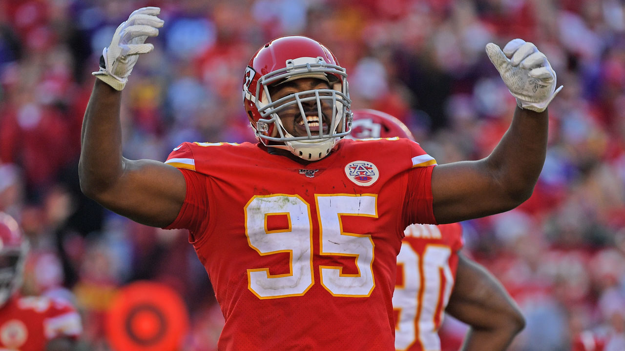 KANSAS CITY, MO - NOVEMBER 03: Defensive end Chris Jones #95 of the Kansas City Chiefs reacts after a play during the second half against the Minnesota Vikings at Arrowhead Stadium on November 3, 2019 in Kansas City, Missouri.
