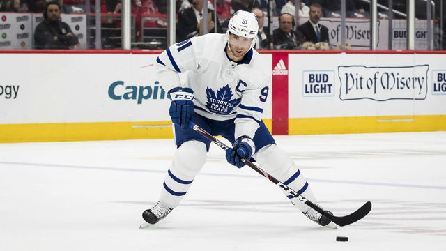 WASHINGTON, DC - OCTOBER 16: John Tavares #91 of the Toronto Maple Leafs skates with the puck against the Washington Capitals during the third period at Capital One Arena on October 16, 2019 in Washington, DC.