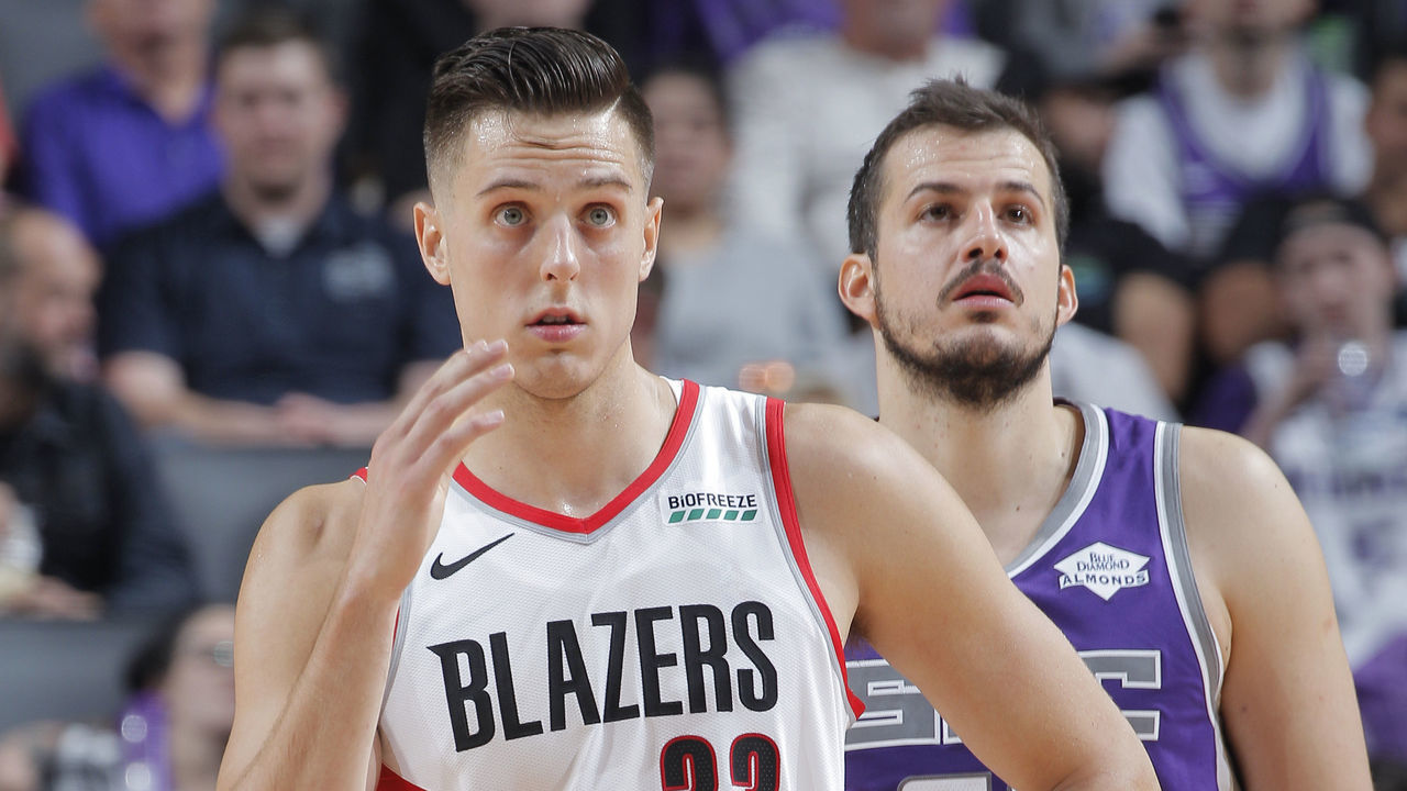 SACRAMENTO, CA - OCTOBER 25: Zach Collins #33 of the Portland Trail Blazers faces off against Nemanja Bjelica #88 of the Sacramento Kings on October 25, 2019 at Golden 1 Center in Sacramento, California. NOTE TO USER: User expressly acknowledges and agrees that, by downloading and or using this photograph, User is consenting to the terms and conditions of the Getty Images Agreement. Mandatory Copyright Notice: Copyright 2019 NBAE