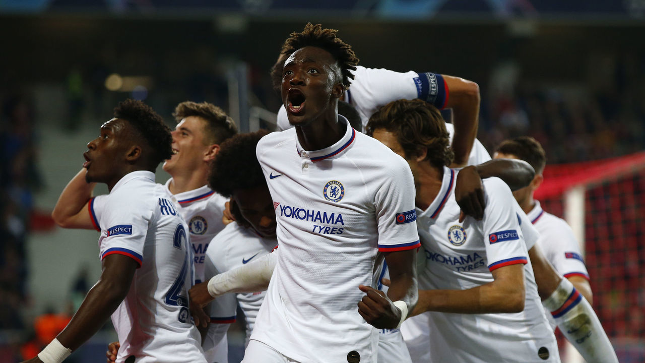 Chelsea's Tammy Abraham celebrates Chelsea's Willian winning goal during UAFA Champion League Group H between Lillie OSC and Chelsea at Stade Pierre-Mauroy Stadium , Lillie, France on 02 October 2019