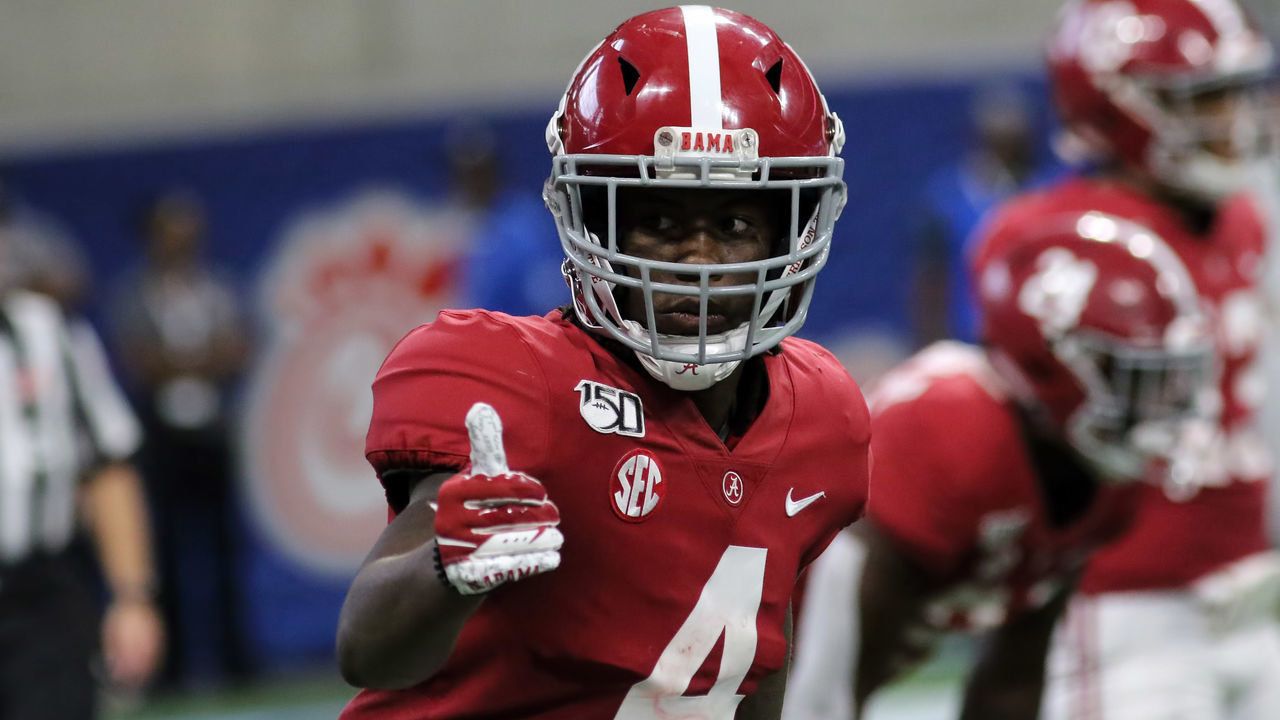 ATLANTA, GA - AUGUST 31: Alabama Crimson Tide wide receiver Jerry Jeudy (4) during the Chick-fil-A Kickoff Game between the Alabama Crimson Tide and the Duke Blue Devils on August 31, 2019 at Mercedes-Benz Stadium in Atlanta, Georgia.