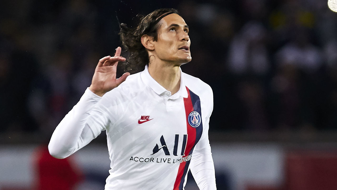 PARIS, FRANCE - NOVEMBER 06: Edinson Cavani of Paris Saint-Germain looks on during the UEFA Champions League group A match between Paris Saint-Germain and Club Brugge KV at Parc des Princes on November 06, 2019 in Paris, France.