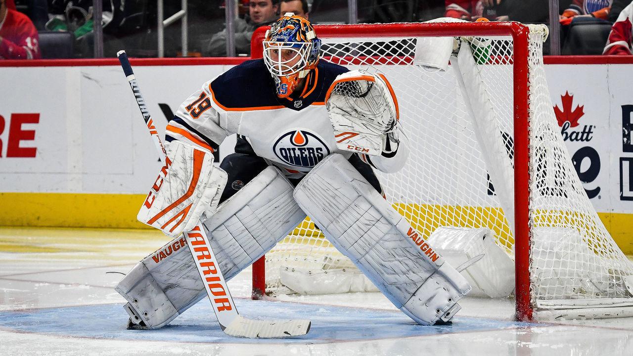 DETROIT, MI - OCTOBER 29: Edmonton Oilers goaltender Mikko Koskinen (19) waits for a rush coming at him during the Detroit Red Wings game versus the Edmonton Oilers on October 29, 2019, at Little Caesars Arena in Detroit, Michigan.