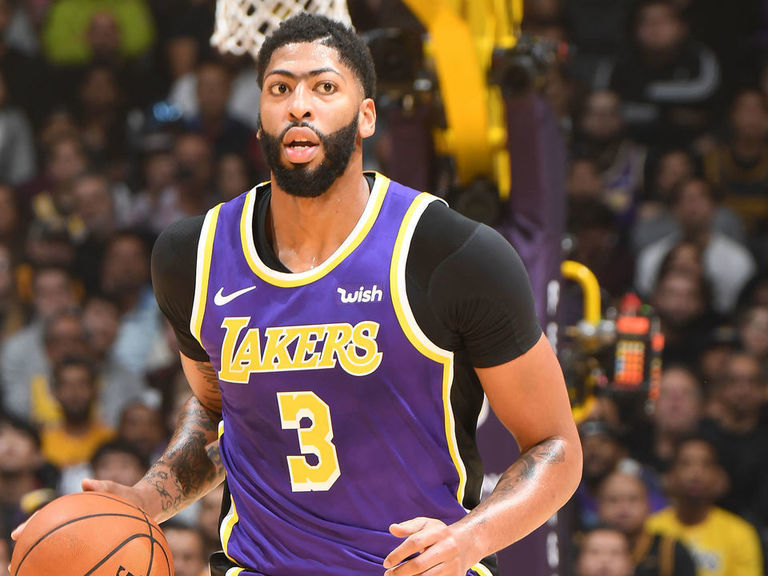 Davis' 26 send Lakers past Heat for 7th straight win | theScore.com