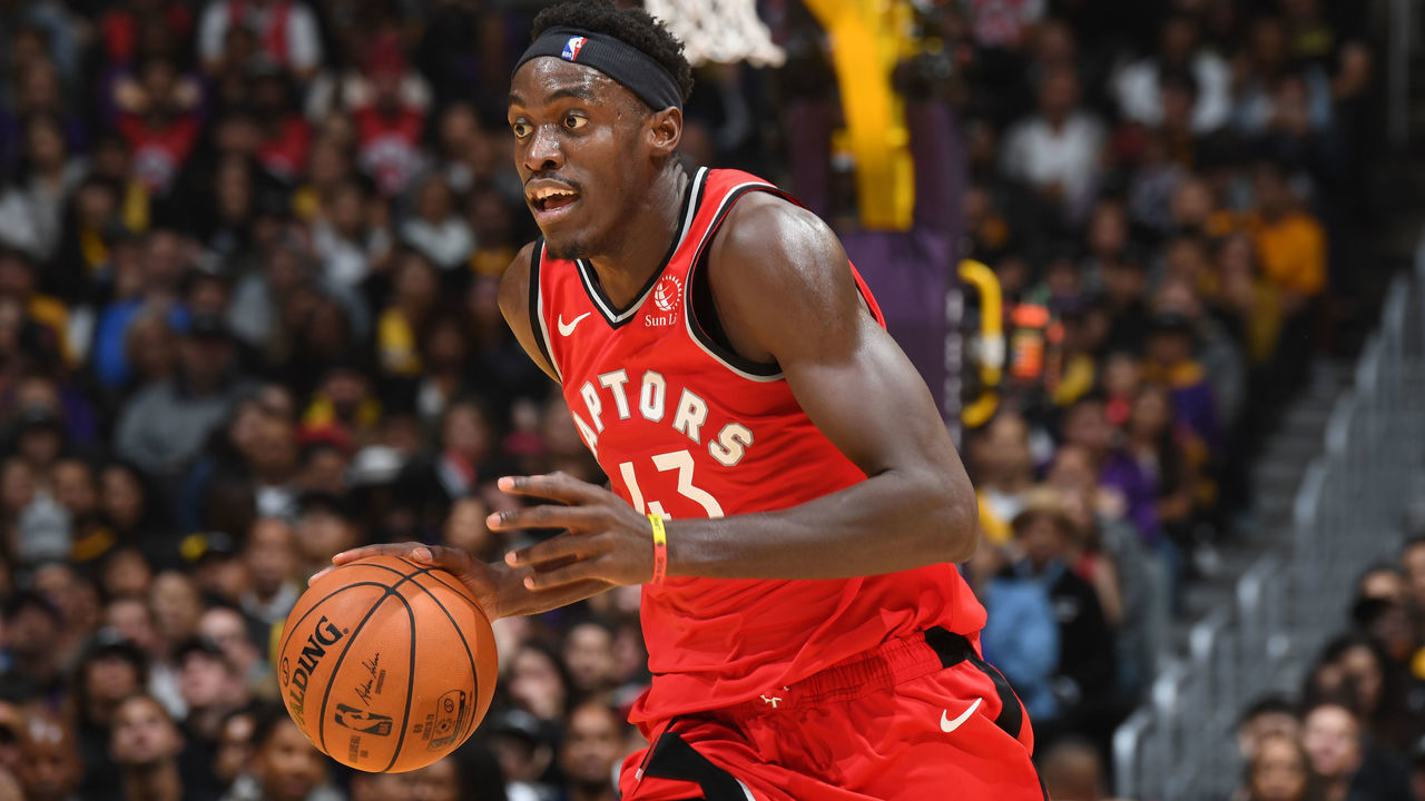 LOS ANGELES, CA - NOVEMBER 10: Pascal Siakam #43 of the Toronto Raptors handles the ball against the Los Angeles Lakers on November 10, 2019 at STAPLES Center in Los Angeles, California. NOTE TO USER: User expressly acknowledges and agrees that, by downloading and/or using this Photograph, user is consenting to the terms and conditions of the Getty Images License Agreement. Mandatory Copyright Notice: Copyright 2019 NBAE