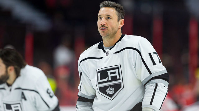 OTTAWA, ON - NOVEMBER 07: Los Angeles Kings Left Wing Ilya Kovalchuk (17) during warm-up before National Hockey League action between the Los Angeles Kings and Ottawa Senators on November 7, 2019, at Canadian Tire Centre in Ottawa, ON, Canada.