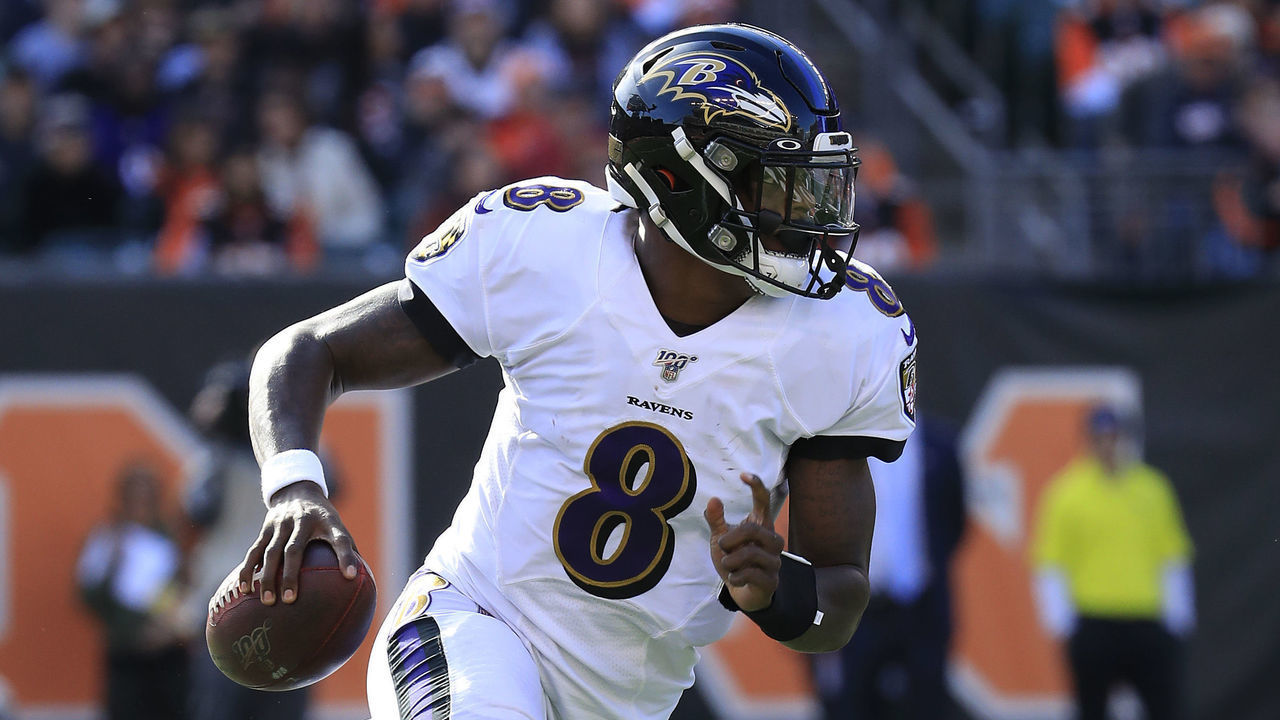CINCINNATI, OHIO - NOVEMBER 10: Lamar Jackson #8 of the Baltimore Ravens runs with the ball during the game against the Cincinnati Bengals at Paul Brown Stadium on November 10, 2019 in Cincinnati, Ohio.