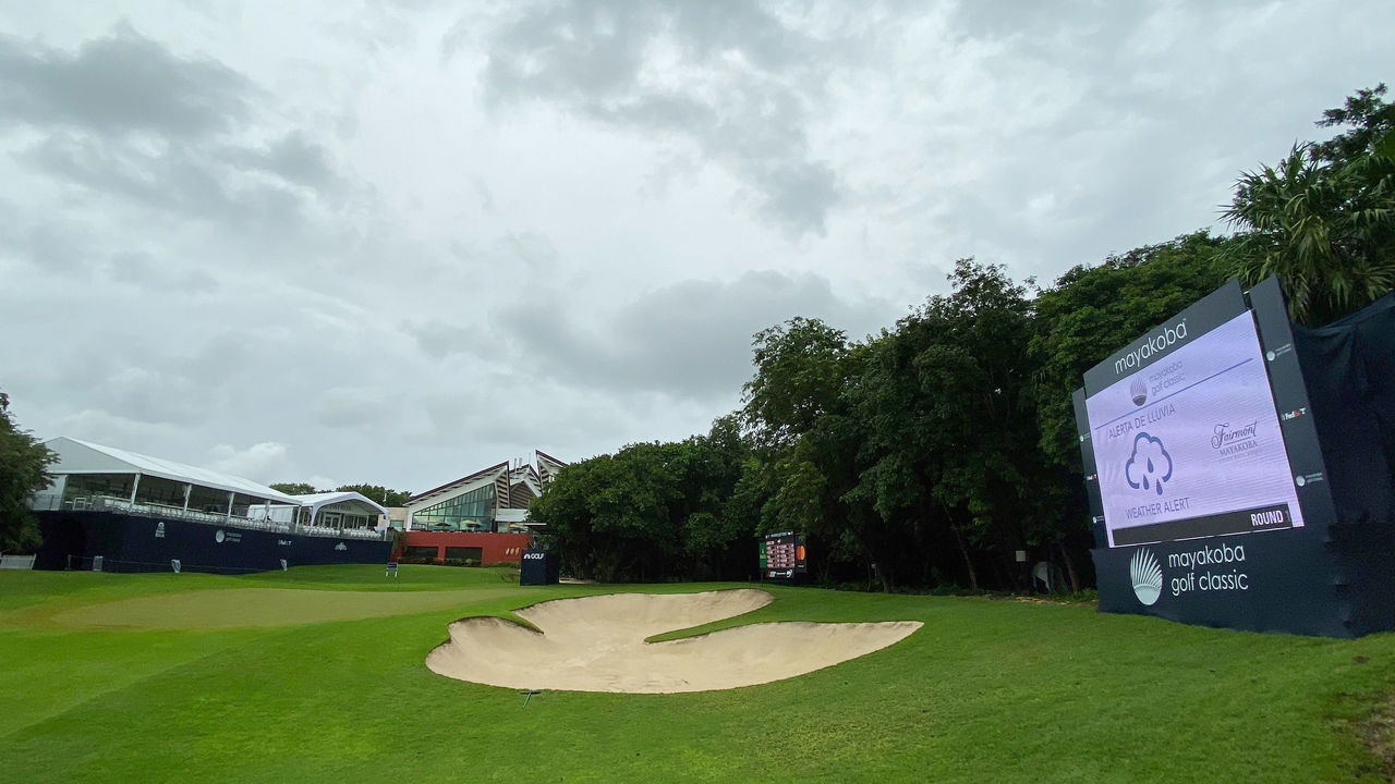 PLAYA DEL CARMEN, MEXICO - NOVEMBER 14: A leaderboard displays a message indicating a delay in scheduled play on the 18th hole prior to the first round of the Mayakoba Golf Classic at El Camaleon Mayakoba Golf Course on November 14, 2019 in Playa del Carmen, Mexico.