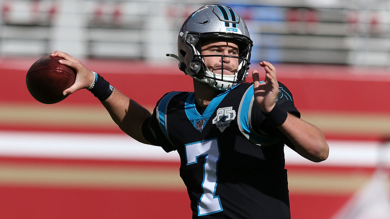 SANTA CLARA, CA - OCTOBER 27: Carolina Panthers quarterback Kyle Allen looks to pass during an NFL football game against the San Francisco 49ers on October 27, 2019, at Levi's Stadium in Santa Clara, CA.