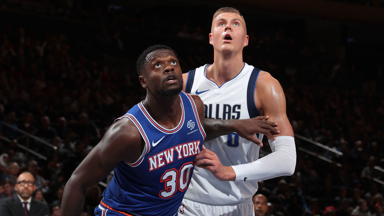 NEW YORK, NY - NOVEMBER 14: Julius Randle #30 of the New York Knicks plays defense against Kristaps Porzingis #6 of the Dallas Mavericks on November 14, 2019 at Madison Square Garden in New York City, New York. Mandatory Copyright Notice: Copyright 2019 NBAE