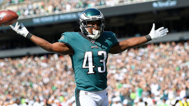 PHILADELPHIA, PA - SEPTEMBER 08: Philadelphia Eagles Running Back Darren Sproles (43) celebrates during the game between the Washington Redskins and the Philadelphia Eagles on September 8, 2019 at Lincoln Financial Field in Philadelphia, PA.