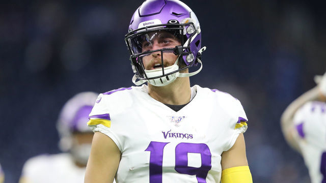 DETROIT, MI - OCTOBER 20: Adam Thielen #19 of the Minnesota Vikings warms up prior to the start of the game aganist the Detroit Lions at Ford Field on October 20, 2019 in Detroit, Michigan.