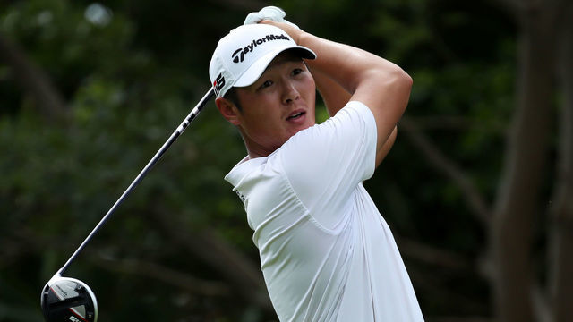 PLAYA DEL CARMEN, MEXICO - NOVEMBER 15: Danny Lee of New Zealand plays his shot from the 18th tee during the first round of the Mayakoba Golf Classic at El Camaleon Mayakoba Golf Course on November 15, 2019 in Playa del Carmen, Mexico.