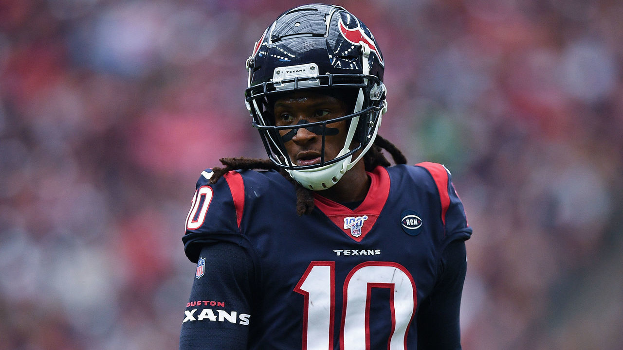 HOUSTON, TEXAS - OCTOBER 06: DeAndre Hopkins #10 of the Houston Texans lines up in the fourth quarter against the Atlanta Falcons at NRG Stadium on October 06, 2019 in Houston, Texas.