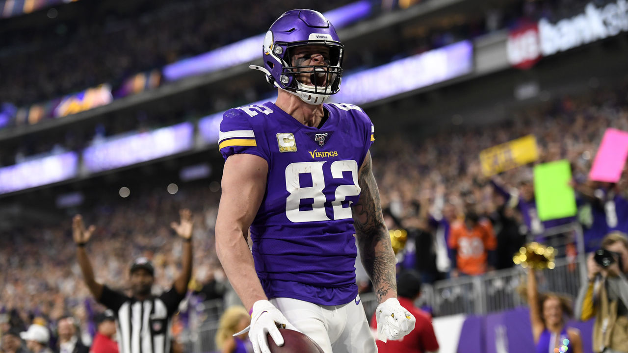 MINNEAPOLIS, MINNESOTA - NOVEMBER 17: Kyle Rudolph #82 of the Minnesota Vikings celebrates a touchdown pass reception against the Denver Broncos in the fourth quarter at U.S. Bank Stadium on November 17, 2019 in Minneapolis, Minnesota.