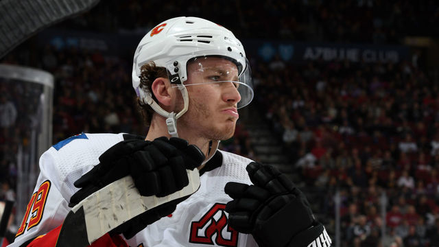 GLENDALE, ARIZONA - NOVEMBER 16: Matthew Tkachuk #19 of the Calgary Flames looks up ice during a stop in play against the Arizona Coyotes at Gila River Arena on November 16, 2019 in Glendale, Arizona.