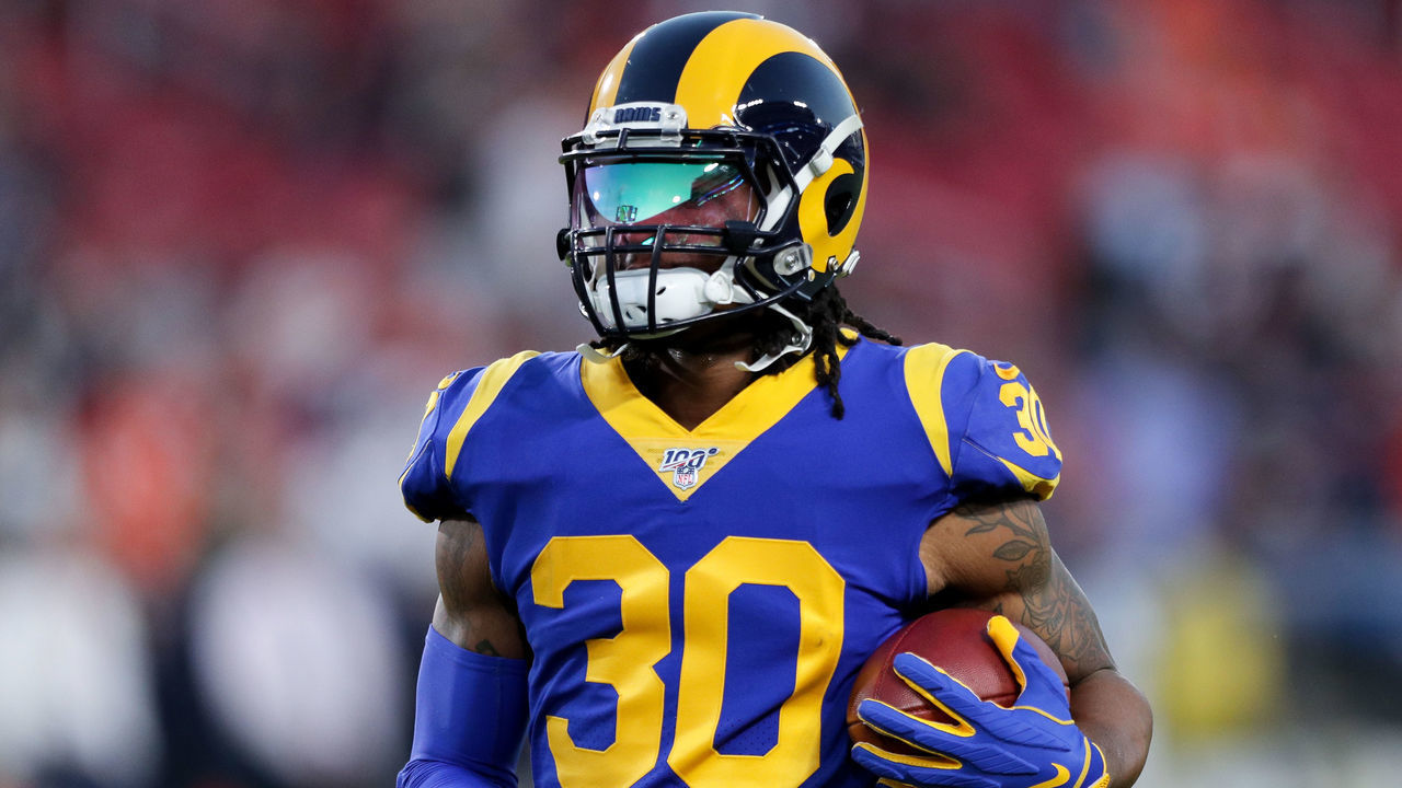 LOS ANGELES, CALIFORNIA - NOVEMBER 17: Todd Gurley II #30 of the Los Angeles Rams warms up before a game against the Chicago Bears at Los Angeles Memorial Coliseum on November 17, 2019 in Los Angeles, California.