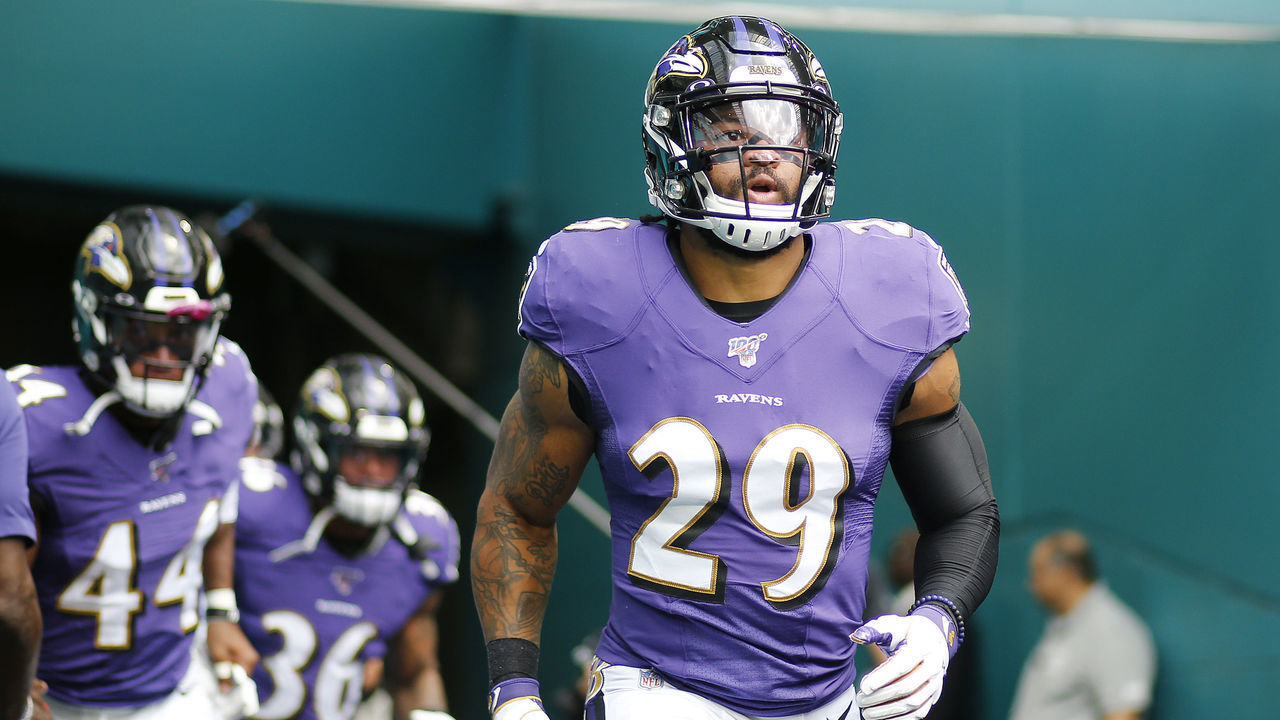 MIAMI, FLORIDA - SEPTEMBER 08: Earl Thomas #29 of the Baltimore Ravens takes the field prior to the game against the Miami Dolphins at Hard Rock Stadium on September 08, 2019 in Miami, Florida.