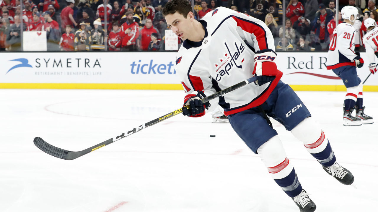 BOSTON, MA - NOVEMBER 16: Washington Capitals right wing Garnet Hathaway (21) in warm up before a game between the Boston Bruins and the Washington Capitals on November 16, 2019, at TD Garden in Boston, Massachusetts.