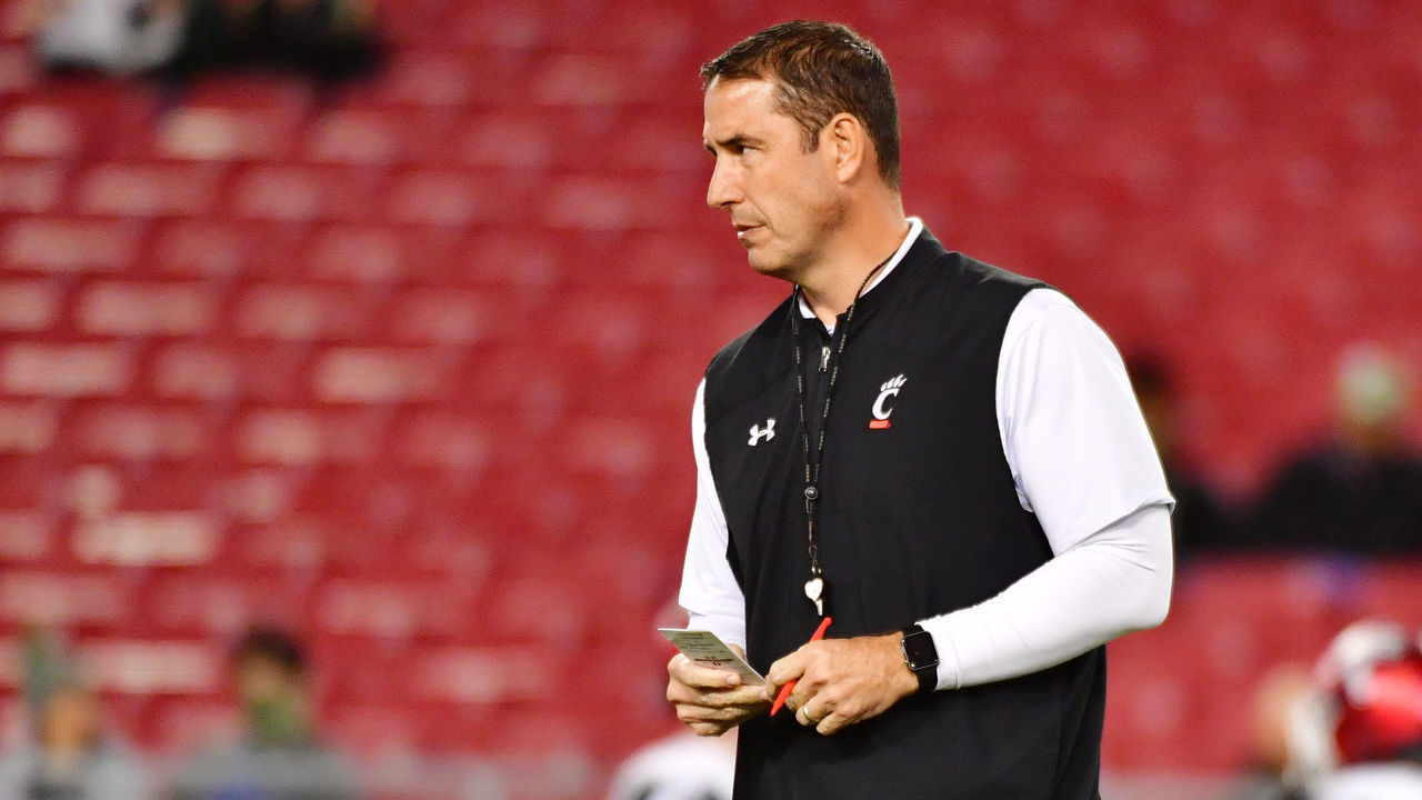 TAMPA, FLORIDA - NOVEMBER 16: Head coach Luke Fickell of the Cincinnati Bearcats looks on during warmups before a game against the South Florida Bulls at Raymond James Stadium on November 16, 2019 in Tampa, Florida.