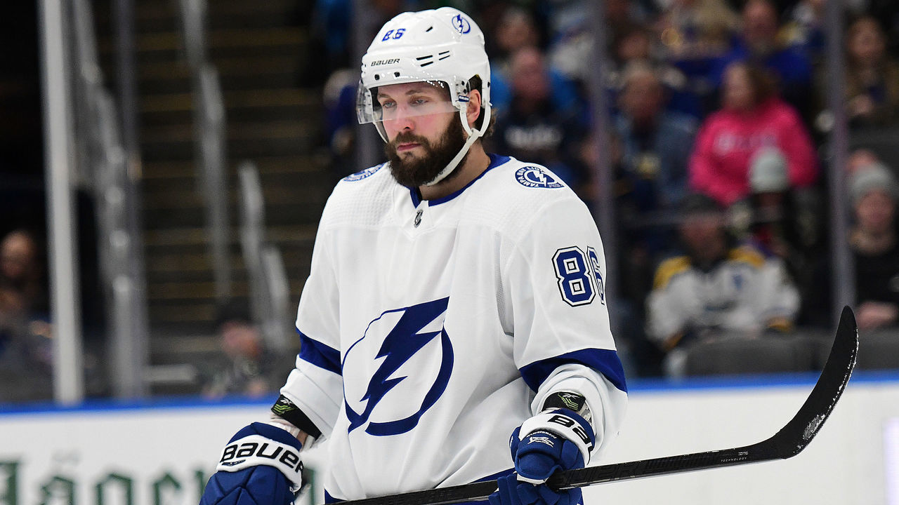 ST. LOUIS, MO. - NOVEMBER 19: Tampa Bay Lightning rightwing Nikita Kucherov (86) during an NHL game between the Tampa Bay Lightning and the St. Louis Blues on November 19, 2019, at Enterprise Center, St. Louis, MO. Photo by Keith Gillett/Icon Sportswire via Getty Images)