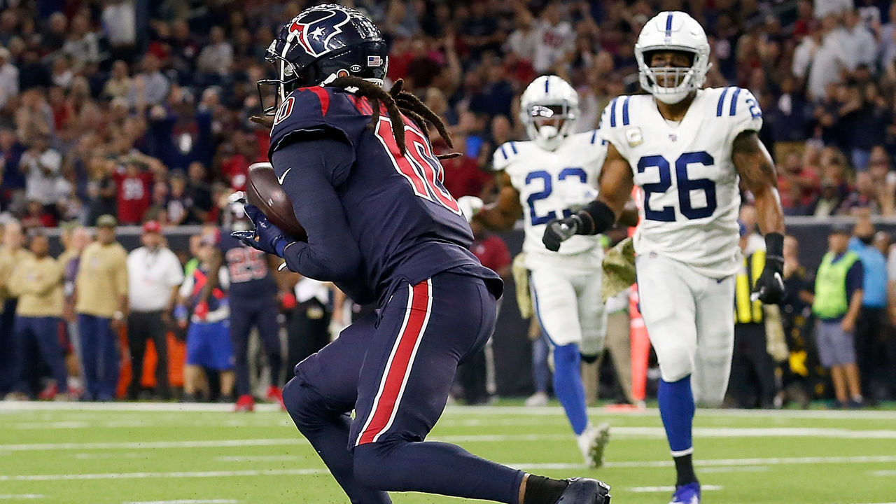 HOUSTON, TEXAS - NOVEMBER 21: Wide receiver DeAndre Hopkins #10 of the Houston Texans catches a pass for a touchdown in the second quarter over the Indianapolis Colts at NRG Stadium on November 21, 2019 in Houston, Texas.
