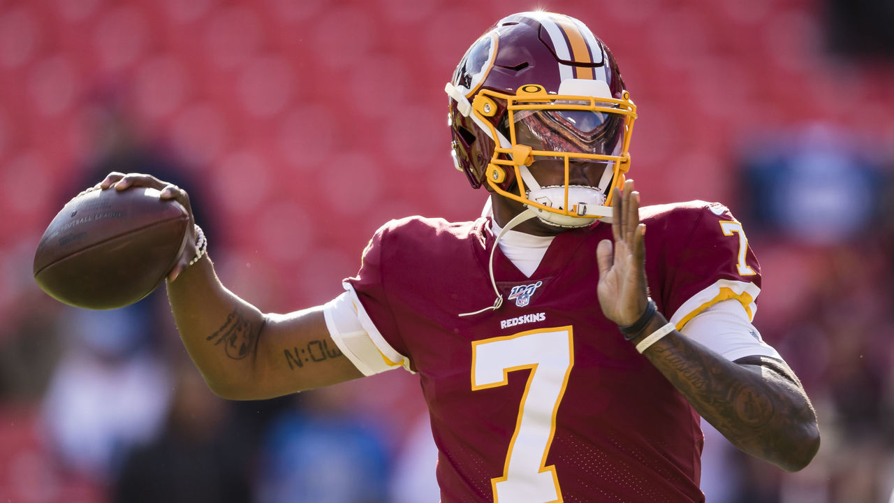 LANDOVER, MD - NOVEMBER 24: Dwayne Haskins #7 of the Washington Redskins warms up before the game against the Detroit Lions at FedExField on November 24, 2019 in Landover, Maryland.