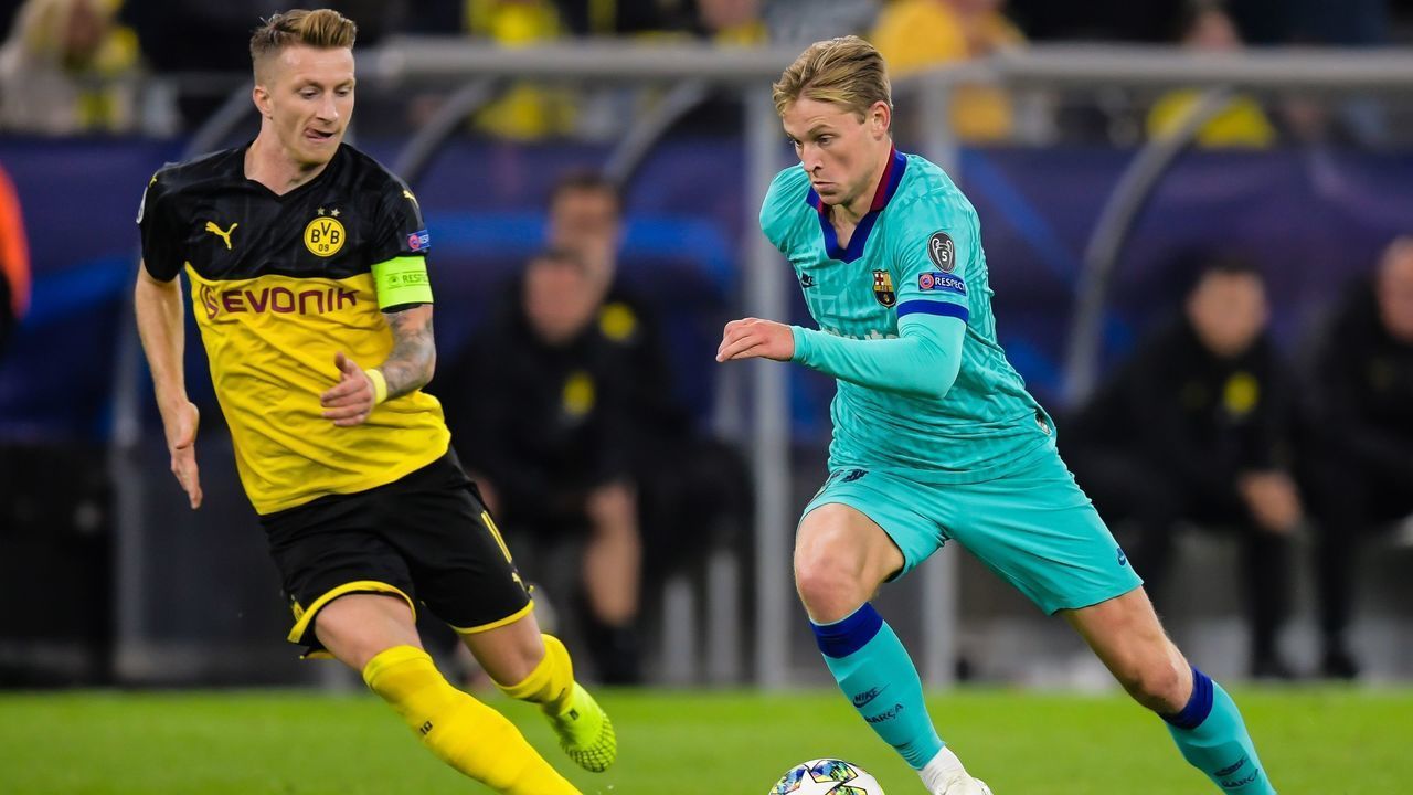 (L-R) Marco Reus of Borussia Dortmund, Frenkie de Jong of FC Barcelona during the UEFA Champions League group F match between Borussia Dortmund and FC Barcelona at at the BVB stadium on September 17, 2019 in Dortmund, Germany