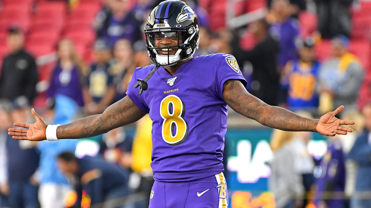 LOS ANGELES, CA - NOVEMBER 25: Lamar Jackson #8 of the Baltimore Ravens warms up before the game against the Los Angeles Rams at Los Angeles Memorial Coliseum on November 25, 2019 in Los Angeles, California.