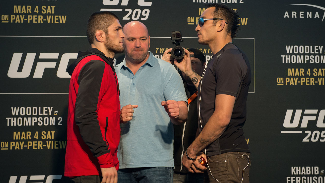 LAS VEGAS, NV - MARCH 02: (L-R) Khabib Nurmagomedov of Russia and Tony Ferguson face off during the UFC 209 Ultimate Media Day inside TMobile Arena on March 2, 2017 in Las Vegas, Nevada.