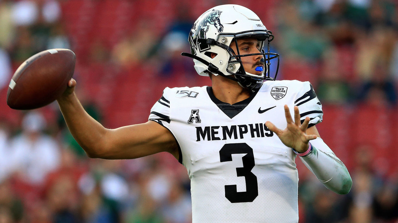 TAMPA, FLORIDA - NOVEMBER 23: Brady White #3 of the Memphis Tigers passes during a game against the South Florida Bulls at Raymond James Stadium on November 23, 2019 in Tampa, Florida.