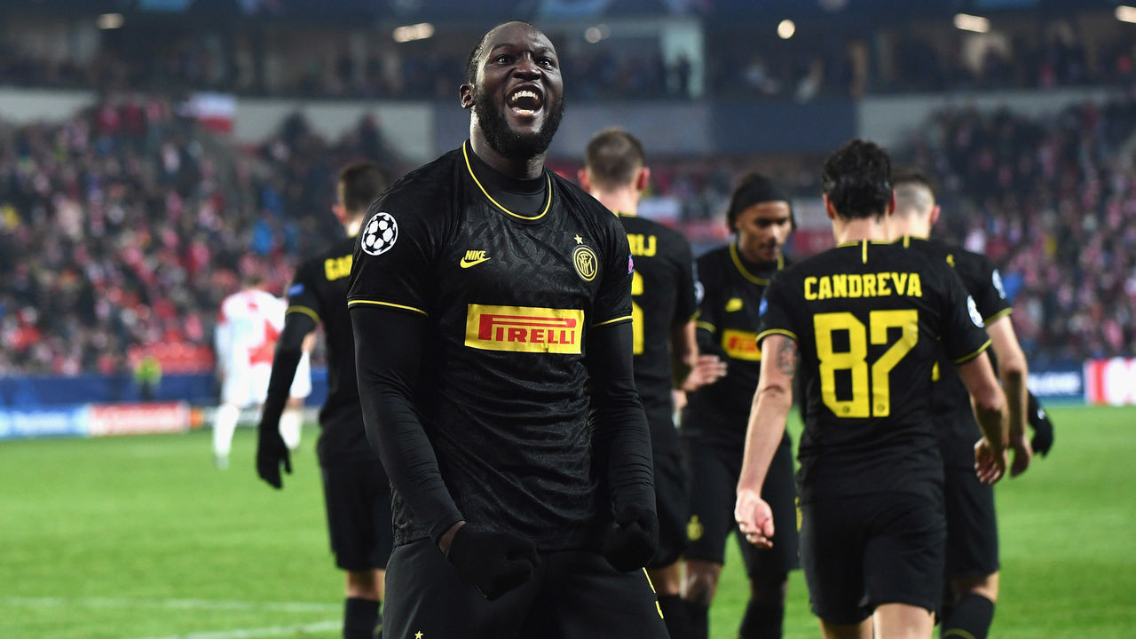 PRAGUE, CZECH REPUBLIC - NOVEMBER 27: Romelu Lukaku of FC Internazionale celebrates during the UEFA Champions League group F match between Slavia Praha and Inter at Eden Stadium on November 27, 2019 in Prague, Czech Republic.