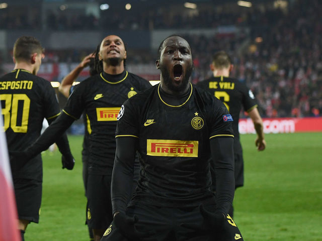 PRAGUE, CZECH REPUBLIC - NOVEMBER 27: Romelu Menama Lukaku Bolingoli of FC Internazionale celebrates after scoring the second goal during the UEFA Champions League group F match between Slavia Praha and Inter at Eden Stadium on November 27, 2019 in Prague, Czech Republic.
