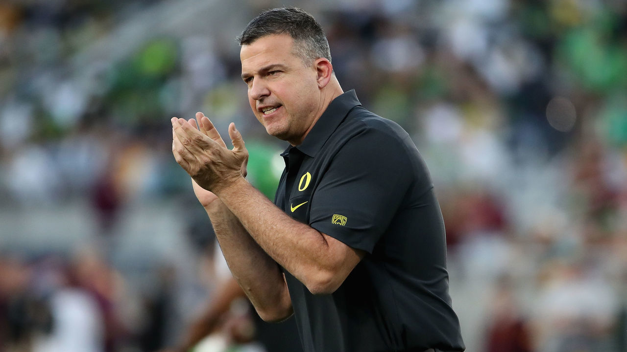 TEMPE, ARIZONA - NOVEMBER 23: Head coach Mario Cristobal of the Oregon Ducks on the field before the NCAAF game against the Arizona State Sun Devils at Sun Devil Stadium on November 23, 2019 in Tempe, Arizona.