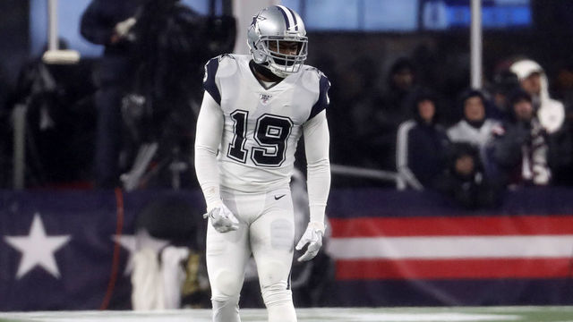 FOXBOROUGH, MA - NOVEMBER 24: Dallas Cowboys wide receiver Amari Cooper (19) lines up wide during a game between the New England Patriots and the Dallas Cowboys on November 24, 2019, at Gillette Stadium in Foxborough, Massachusetts.