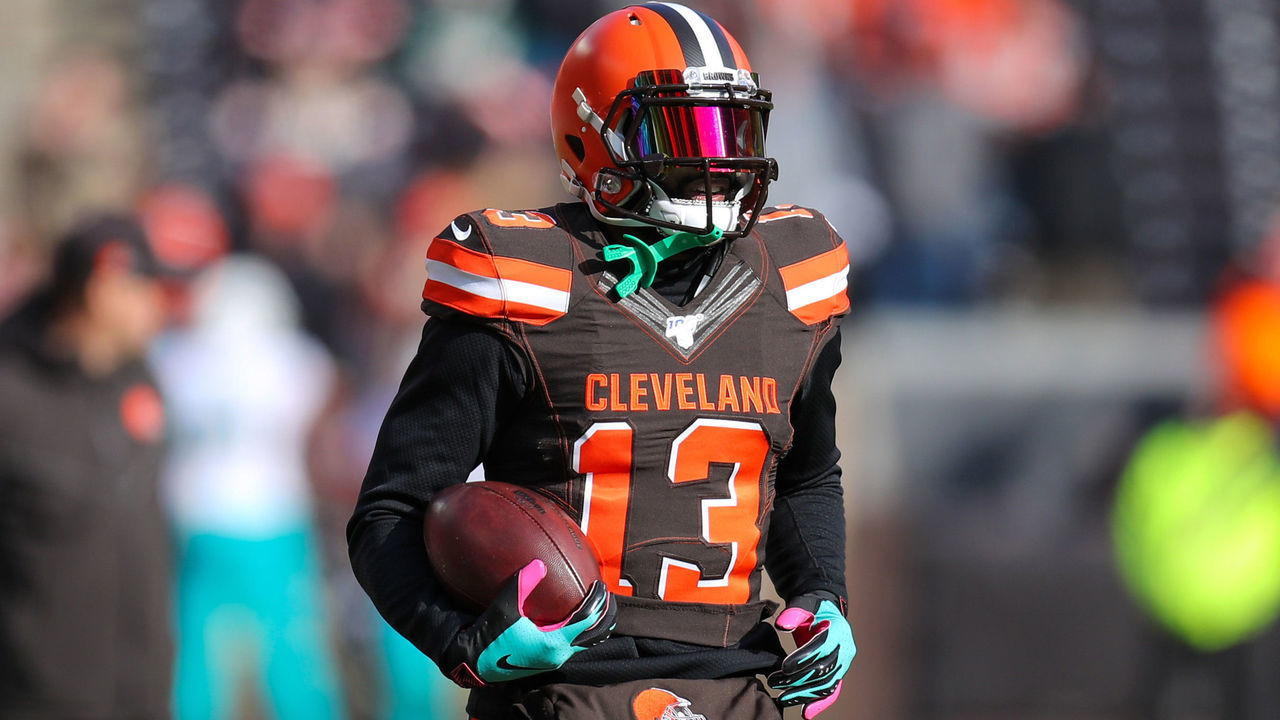 CLEVELAND, OH - NOVEMBER 24: Cleveland Browns wide receiver Odell Beckham Jr. (13) on the field prior to the National Football League game between the Miami Dolphins and Cleveland Browns on November 24, 2019, at FirstEnergy Stadium in Cleveland, OH.