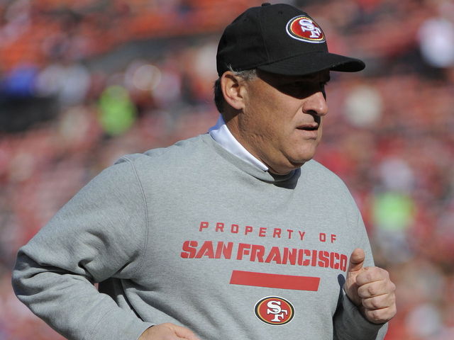 49ers sign DC Vic Fangio to contract extension through 2015