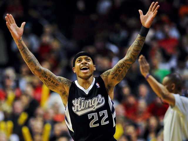 Isaiah Thomas becomes shortest NBA player to record triple-double