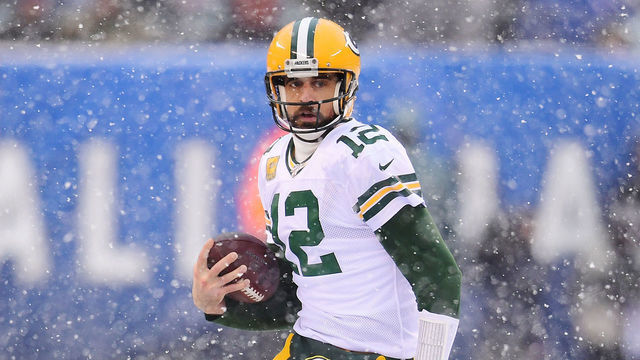 EAST RUTHERFORD, NEW JERSEY - DECEMBER 01: Aaron Rodgers #12 of the Green Bay Packers runs the ball during the first half of their game against the New York Giants at MetLife Stadium on December 01, 2019 in East Rutherford, New Jersey.