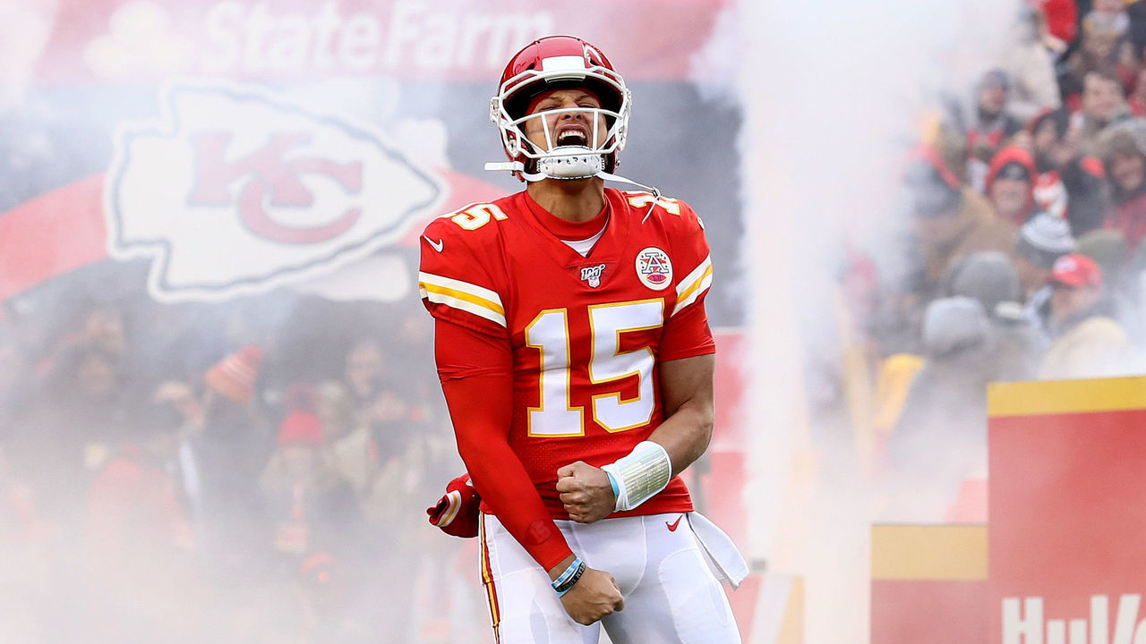 KANSAS CITY, MISSOURI - DECEMBER 01: Patrick Mahomes #15 of the Kansas City Chiefs takes the field prior to the game against the Oakland Raiders at Arrowhead Stadium on December 01, 2019 in Kansas City, Missouri.