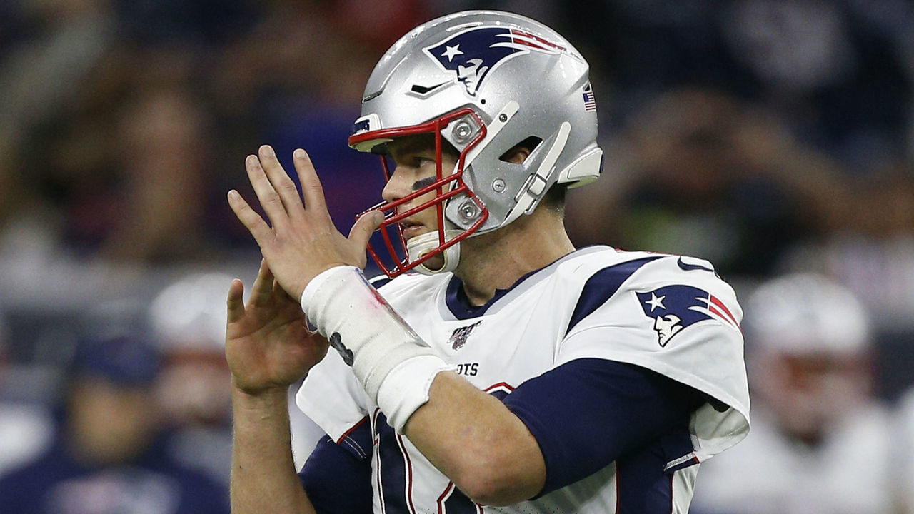 HOUSTON, TEXAS - DECEMBER 01: Tom Brady #12 of the New England Patriots calls a timeout during the fourth quarter against the Houston Texans at NRG Stadium on December 01, 2019 in Houston, Texas.