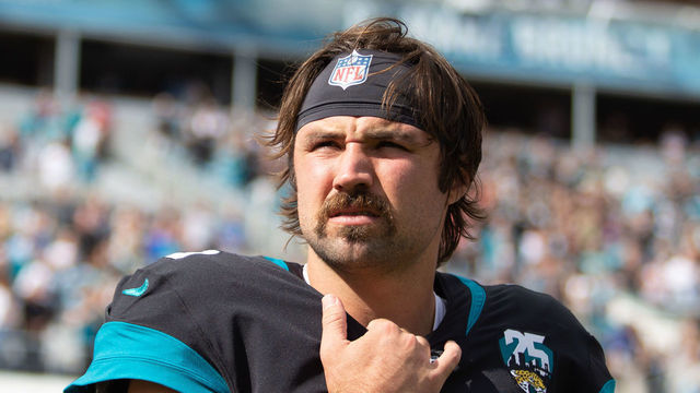 JACKSONVILLE, FL - DECEMBER 01: Jacksonville Jaguars Quarterback Gardner Minshew II (15) before the game between the Tampa Bay Buccaneers and the Jacksonville Jaguars on December 1, 2019 at TIAA Bank Field in Jacksonville, Fl.